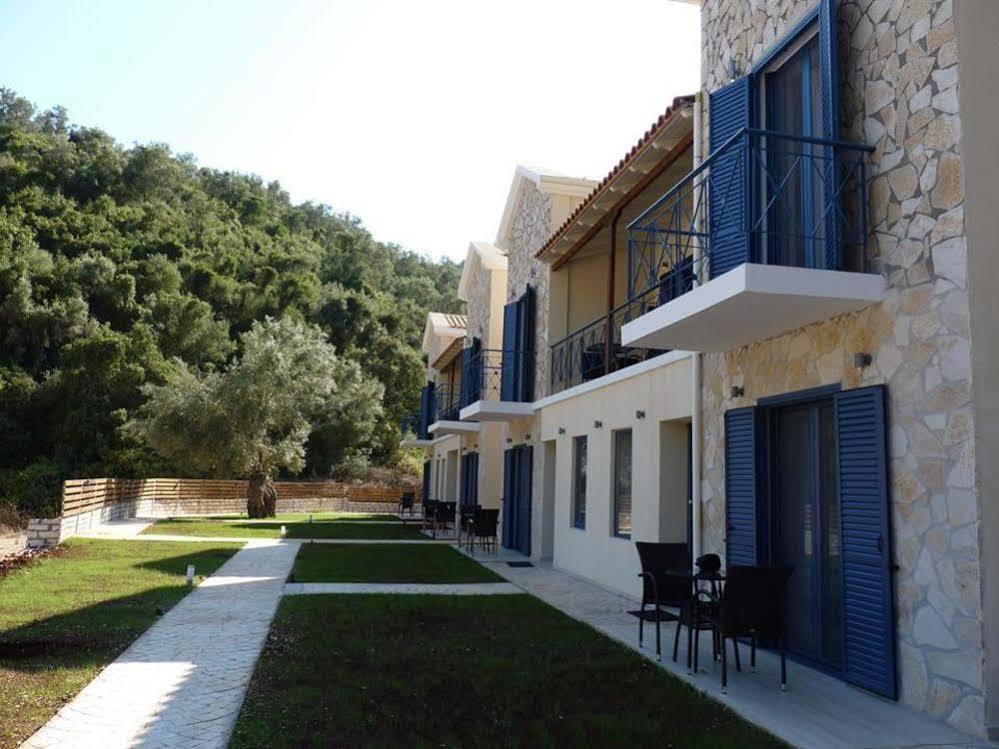 Ilianthos Apartments & Studios 미크로스 지알로스 외부 사진