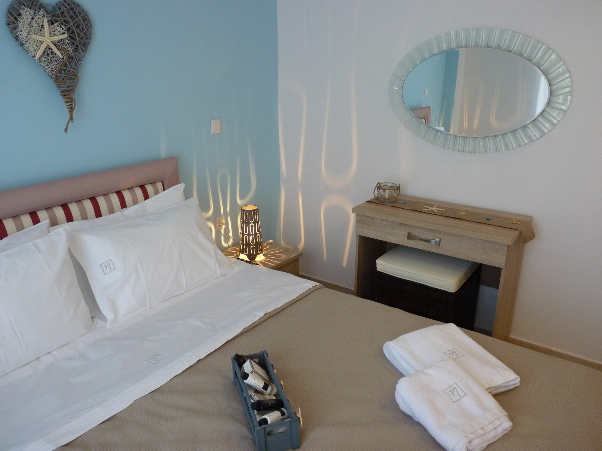 Ilianthos Apartments & Studios 미크로스 지알로스 외부 사진